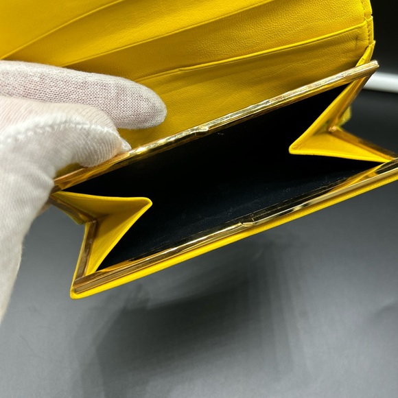 Loewe bifold yellow clasp wallet - Picture 7 of 13